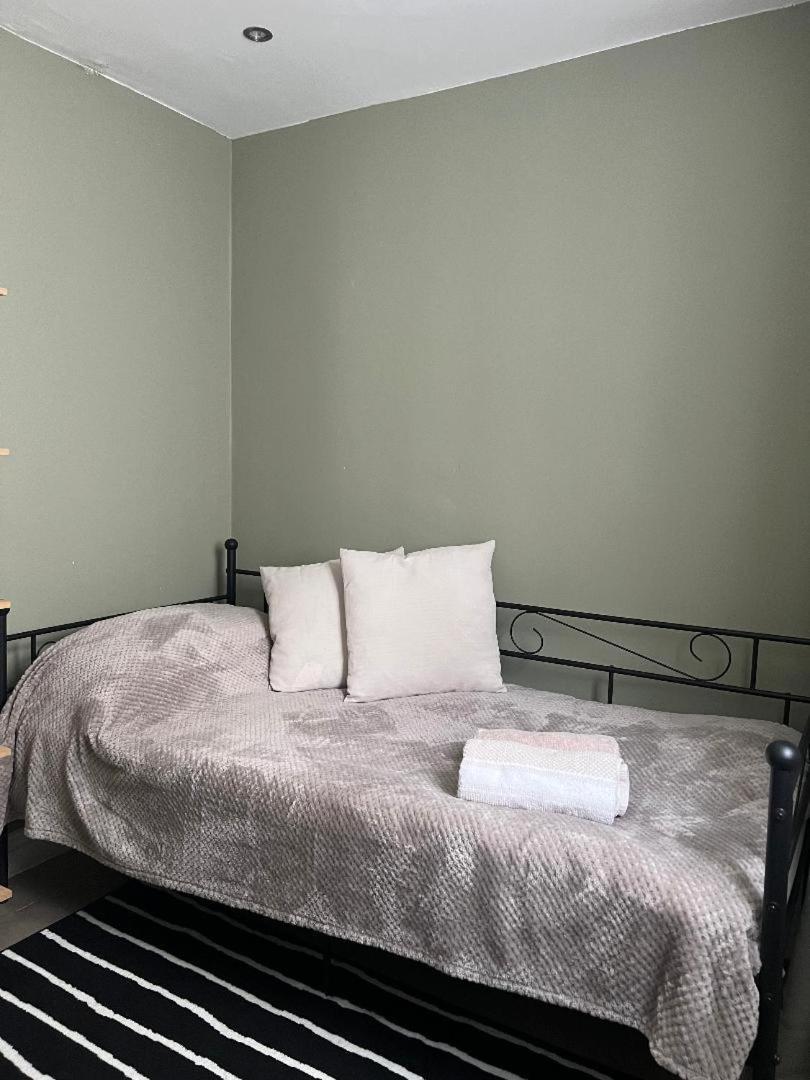 London Property Apartments For Up To 6, Next To Big Ben & London Eye Екстериор снимка